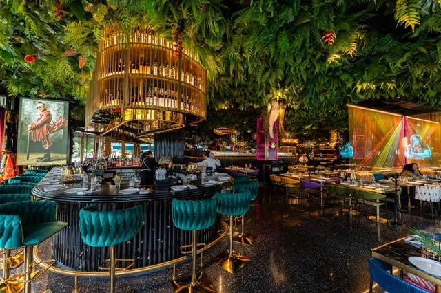 CVI.CHE 105 · Miami Beach — additional venue view 1